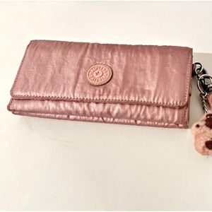 Kipling Rubi Large Metallic Wristlet